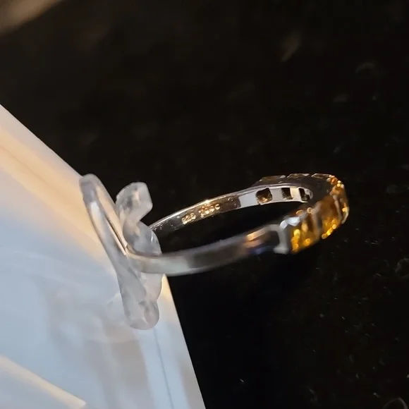 Silver Citrine Ring, 8 - Picture 4 of 7